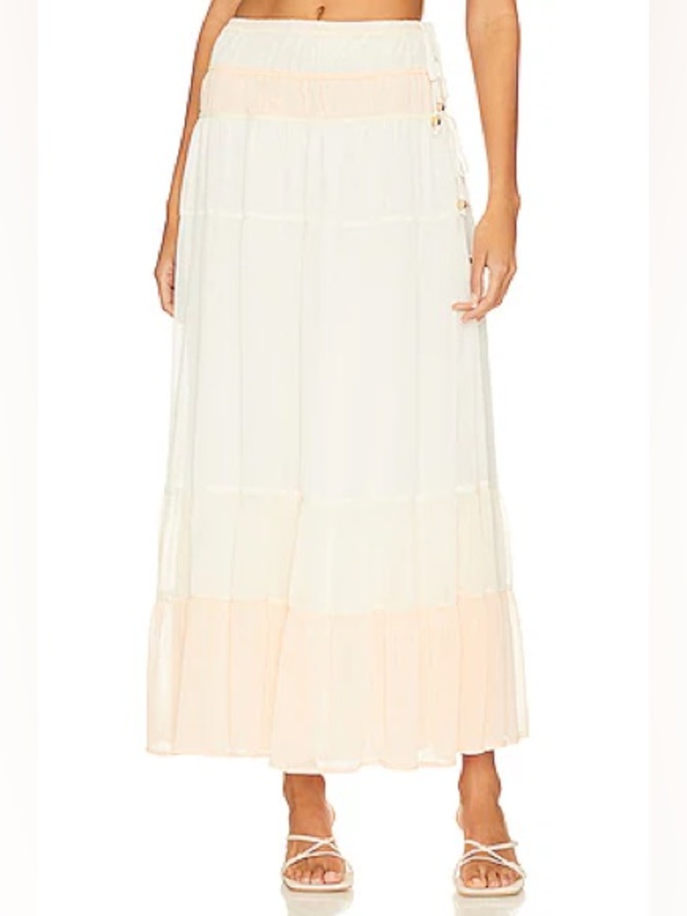 X Revolve Annette Maxi Skirt in Ivory & Peach Multi
HOUSE OF HARLOW 1960